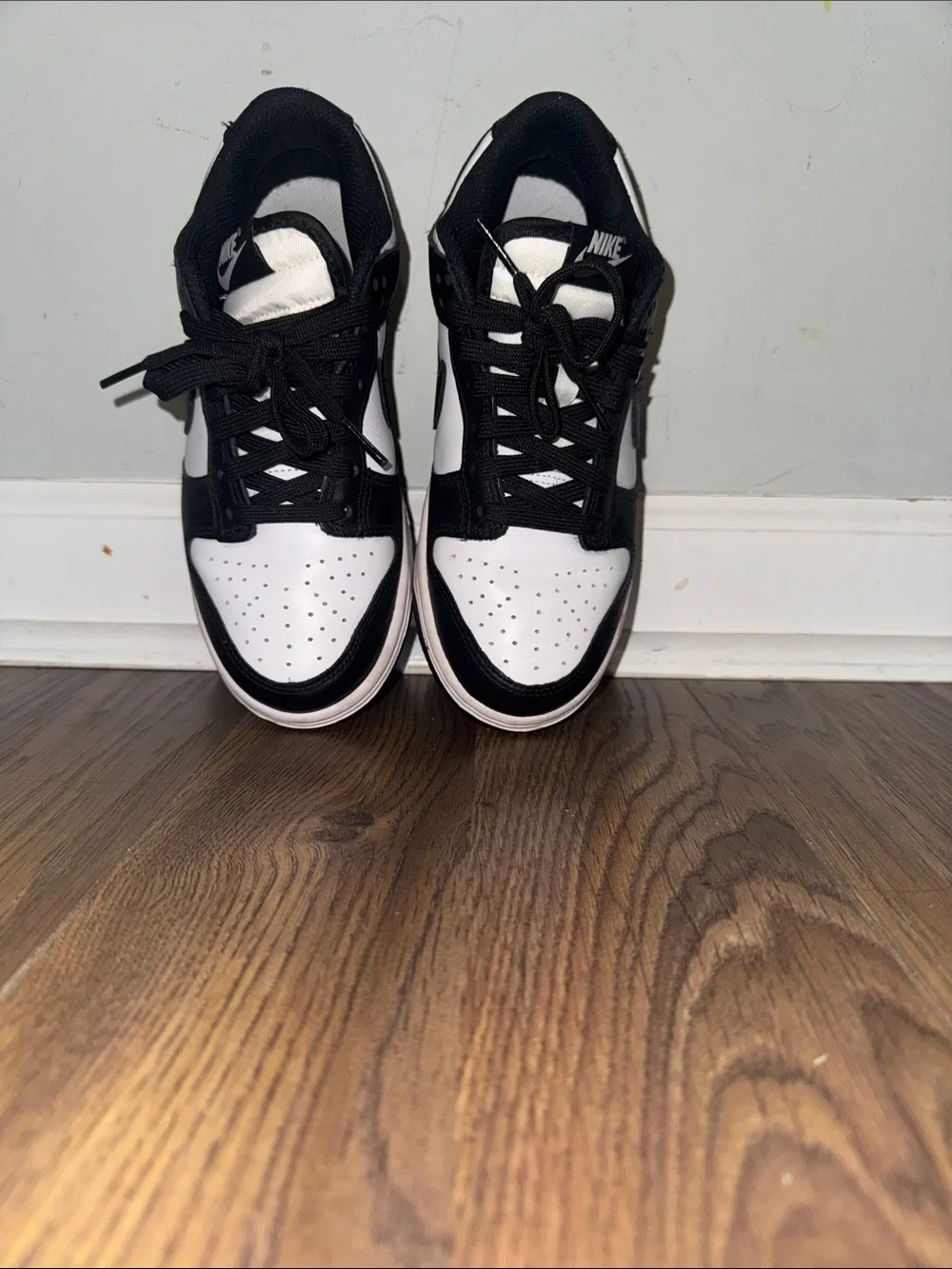 Nike Women’s Black and White Low-Top Sneakers